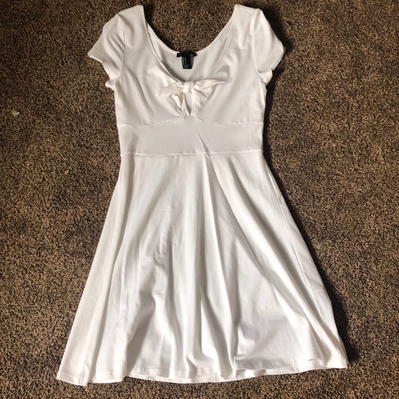 Forever 21 Dresses & Skirts - Cute white dress